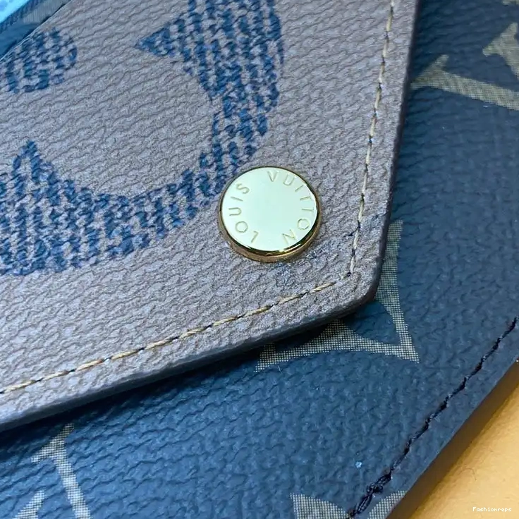 Fashionreps Bags 2411YA0037 LV 0623